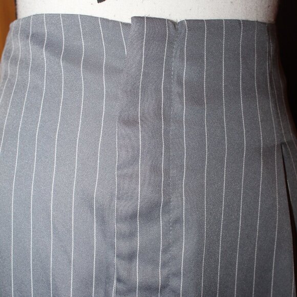 Forever 21 Plus WIde Leg Grey Pinstriped Pants Size 4X NWT - Picture 4 of 12